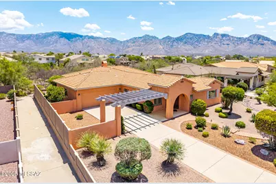 13066 Eagleview Drive, Oro Valley, AZ 85755 - Photo 2