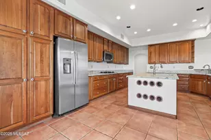 5480 W Sharpshooter Ct, Tucson, AZ 85743 - Photo 18