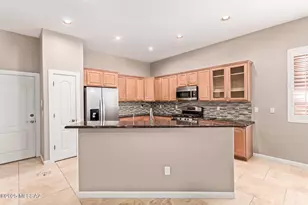 8133 N High Branch Dr, Tucson, AZ 85743 - Photo 10