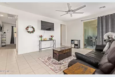 630 W Calle Las Varitas, Sahuarita, AZ 85629 - Photo 4