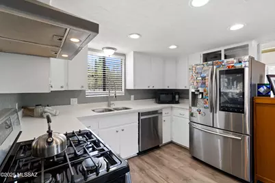 745 N Las Flores Drive, Oracle, AZ 85623 - Photo 10