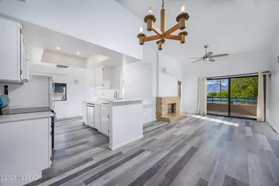 7968 E Colette Circle #UNIT 216, Tucson, AZ 85710 - Photo 6