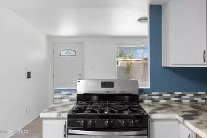 4041 N Kim Place, Tucson, AZ 85705 - Photo 10