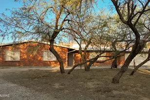 9745 N Calle Loma Linda, Oro Valley, AZ 85737 - Photo 4