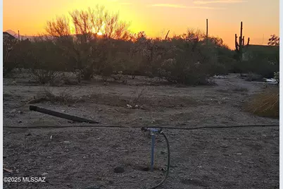 12122 Lak A Yucca Place, Tucson, AZ 85743 - Photo 2