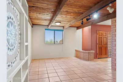 6401 N Camino Padre Isidoro, Tucson, AZ 85718 - Photo 20