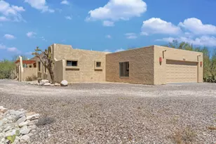 6401 N Camino Padre Isidoro, Tucson, AZ 85718 - Photo 48