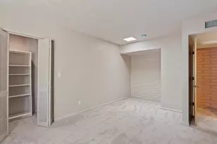 6401 N Camino Padre Isidoro, Tucson, AZ 85718 - Photo 34