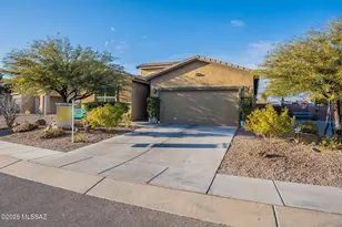 1123 E Lumberjack Trail, Sahuarita, AZ 85629 - Photo 2