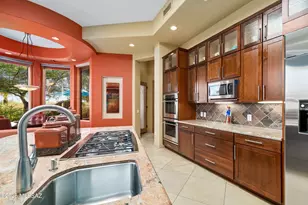 545 E Thunderstorm Pl, Oro Valley, AZ 85755 - Photo 4