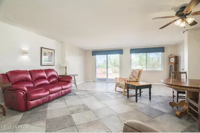 841 S Camino Del Monte, Green Valley, AZ 85614 - Photo 4