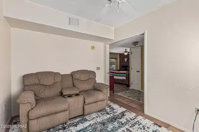 993 W Placita Agradable, Green Valley, AZ 85614 - Photo 8