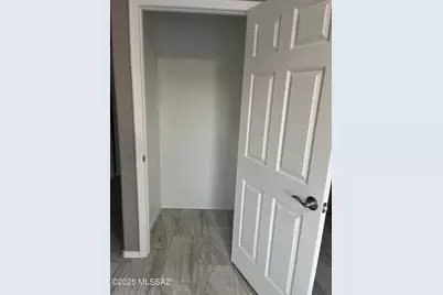 237 E 25th Street #2, Tucson, AZ 85713 - Photo 6