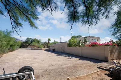 7855 N Northern Avenue, Tucson, AZ 85704 - Photo 2