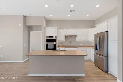 61935 E Skyview Way, Oracle, AZ 85623 - Photo 8