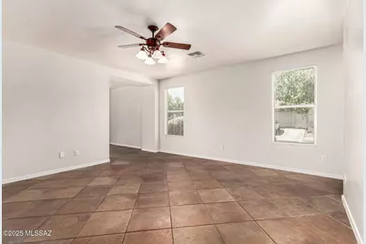 120 W Vuelta Friso, Sahuarita, AZ 85629 - Photo 4