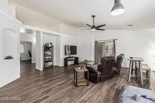 11483 W Magic Song St, Marana, AZ 85658 - Photo 10
