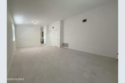 7912 S Lennox Lane, Tucson, AZ 85747 - Photo 4