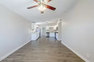 18 E Mac Iver Pl, Tucson, AZ 85705 - Photo 4