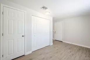 18 E Mac Iver Pl, Tucson, AZ 85705 - Photo 16