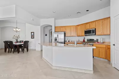 13879 N Big Wash Overlook Place Place, Oro Valley, AZ 85739 - Photo 10