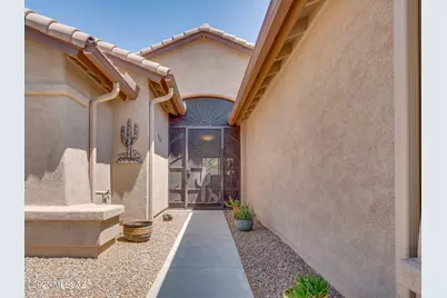 61736 E Oakwood Drive, Tucson, AZ 85739 - Photo 2