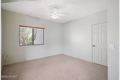 1044 W Camino Del Desierto, Green Valley, AZ 85614 - Photo 18
