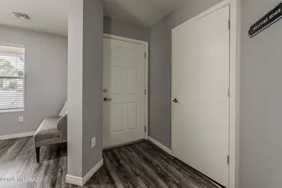 993 S Pantano Overlook Drive, Tucson, AZ 85710 - Photo 4