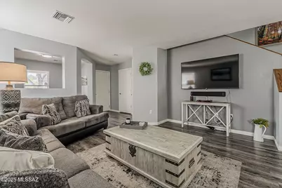 993 S Pantano Overlook Drive, Tucson, AZ 85710 - Photo 14