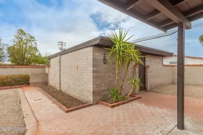 5261 E Rosewood Street, Tucson, AZ 85711 - Photo 32