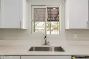 5261 E Rosewood St, Tucson, AZ 85711 - Photo 14