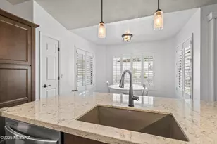 11019 N Mountain Breeze Dr, Oro Valley, AZ 85737 - Photo 8