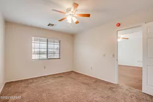 3870 S Calle Viva, Green Valley, AZ 85614 - Photo 14