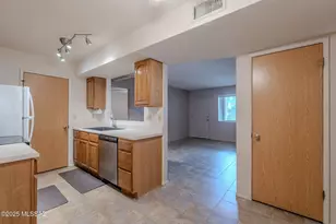 7668 E 22nd St, Tucson, AZ 85710 - Photo 12