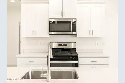 9877 N Solstice Avenue, Tucson, AZ 85743 - Photo 10