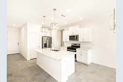 9877 N Solstice Avenue, Tucson, AZ 85743 - Photo 12