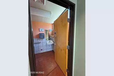 801 Wilmot N #F, Tucson, AZ 85711 - Photo 10