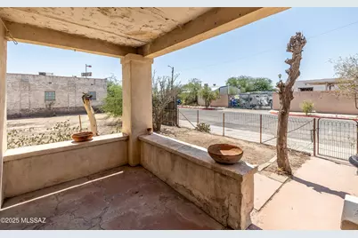 215 E 26th Street, Tucson, AZ 85713 - Photo 8