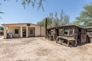 215 E 26th St, Tucson, AZ 85713 - Photo 32