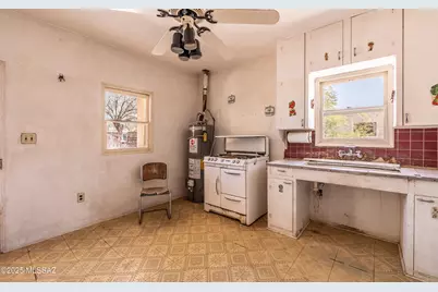 215 E 26th Street, Tucson, AZ 85713 - Photo 16