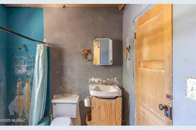 215 E 26th Street, Tucson, AZ 85713 - Photo 30