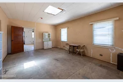 215 E 26th Street, Tucson, AZ 85713 - Photo 12