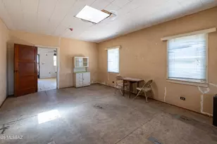 215 E 26th St, Tucson, AZ 85713 - Photo 12