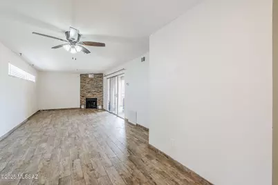 2601 W Broadway Boulevard #386, Tucson, AZ 85745 - Photo 4