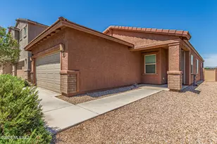 304 S Willow Wick Dr, Sahuarita, AZ 85629 - Photo 2