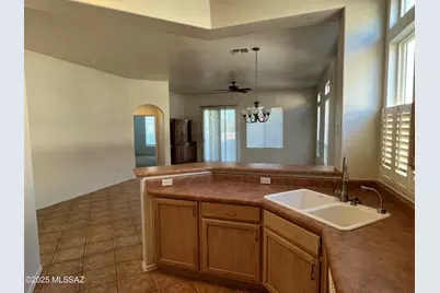 13009 N Desert Flora Lane, Marana, AZ 85658 - Photo 8
