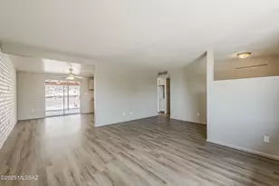 9849 E Victoria Ln, Tucson, AZ 85730 - Photo 8