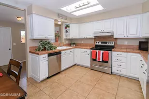 6759 E Hawk Dr, Tucson, AZ 85730 - Photo 4