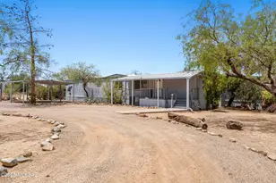 12466 W Vegas Dr, Tucson, AZ 85736 - Photo 2