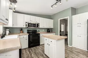 12285 W Windchime Dr, Tucson, AZ 85743 - Photo 12